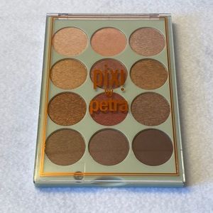 ❤️‍🔥Sale❤️‍🔥Pixi by Petra Eye Reflection Shadow Palette